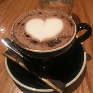 Meet your Posher, Yiota